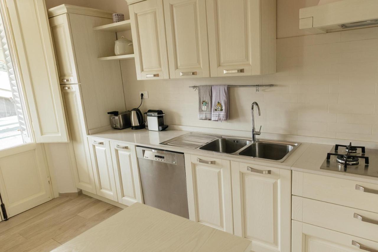 Modern Apartments In The Heart Of Флоренция Экстерьер фото